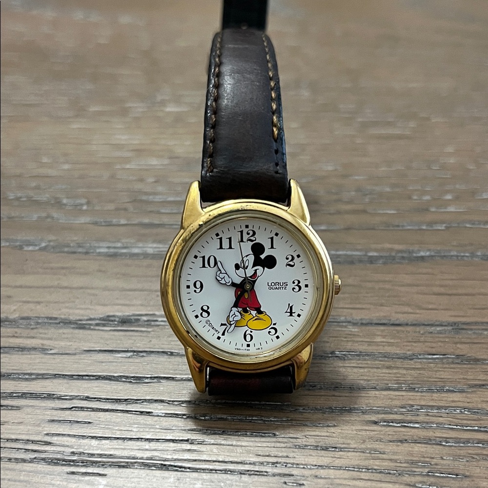 Mickey Mouse Lorus‎ Watch Gold Tone with Brown Leather Band
